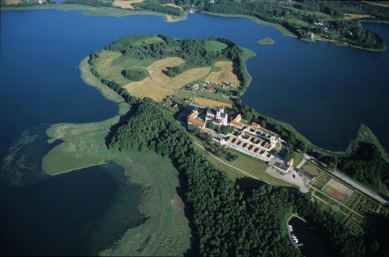 Pokamedulski Klasztor W Wigrach Wigry Exterior foto